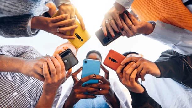 What Apps Do Actors Use? (2024 Complete List with Prices)