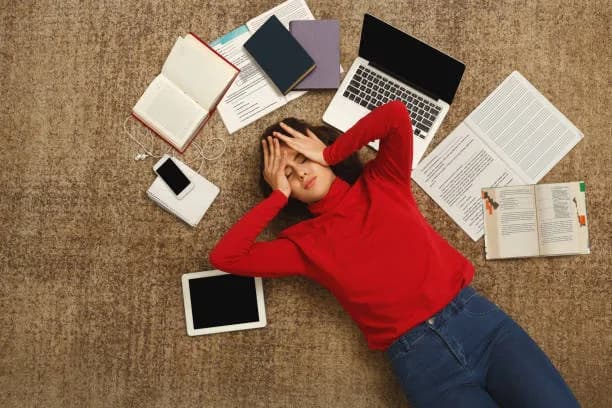 How to Memorize Lines Quickly (That Actually Sticks Under Pressure)